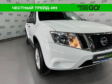 Nissan , 2018г., передний привод, механика