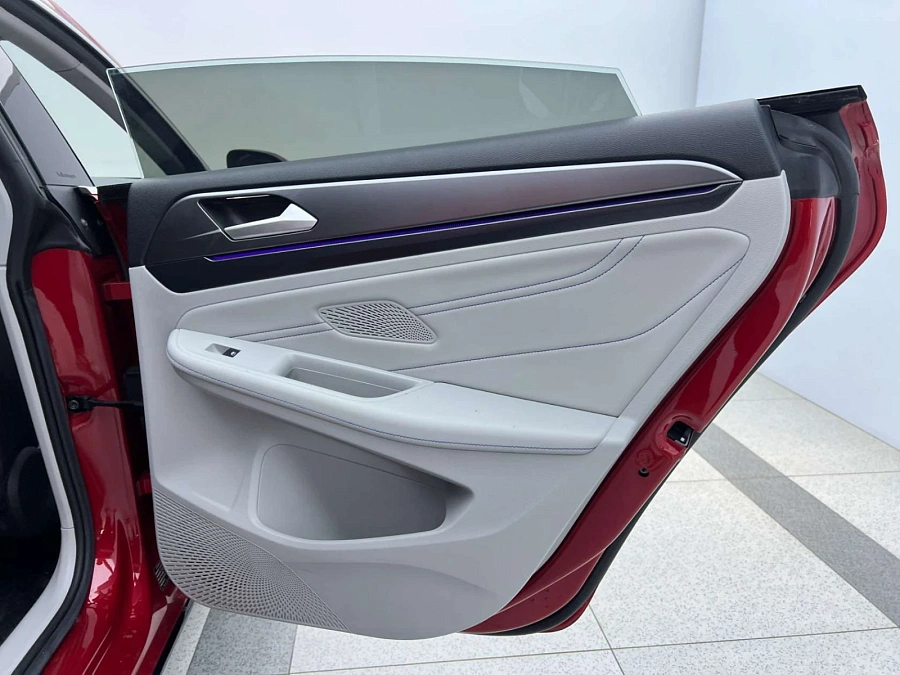 Volkswagen Lamando, 2022г., передний привод, робот