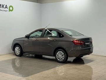 Lada (ВАЗ) Vesta, 2018г, передний привод, механика