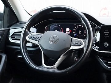 Volkswagen Polo, 2020г, передний привод, робот