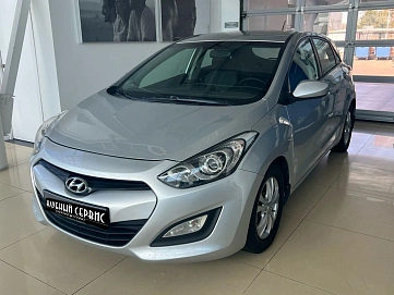 Hyundai i30, 2013г, передний привод, автомат