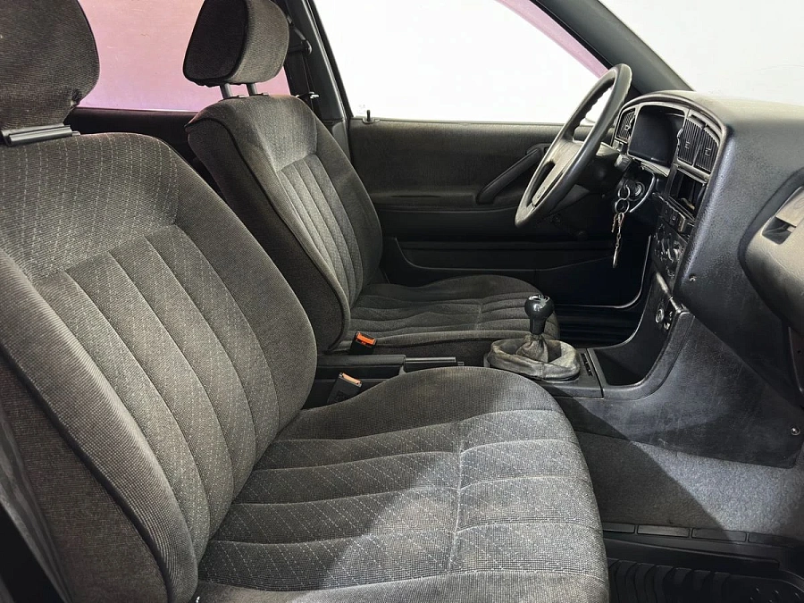 Volkswagen Passat, 1988г., передний привод, механика