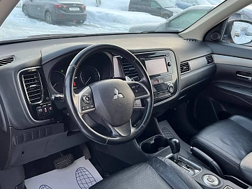 Mitsubishi Outlander, 2012г, полный привод, вариатор