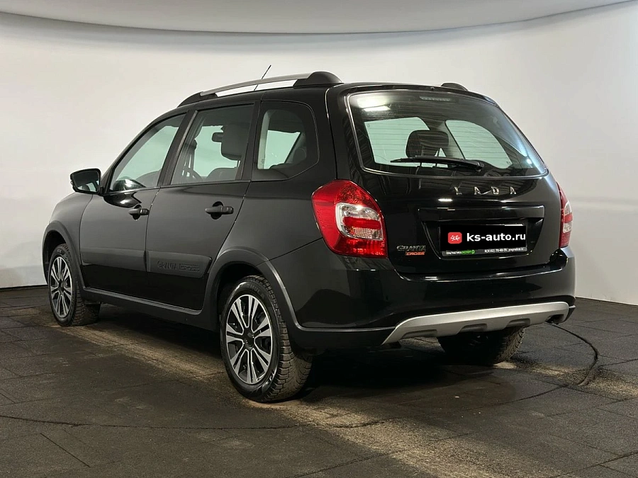 Lada (ВАЗ) Granta, 2023г., передний привод, механика