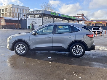 Ford Kuga, 2020г, передний привод, автомат