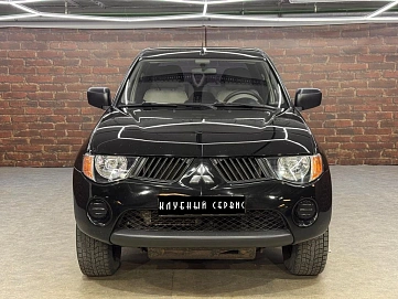 Mitsubishi L200, 2008г, полный привод, механика