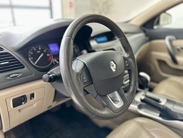 Renault Latitude, 2010г, передний привод, вариатор