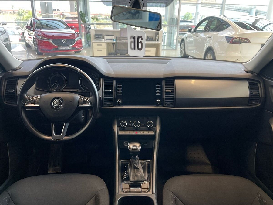 Skoda Kodiaq, 2018г., передний привод, робот