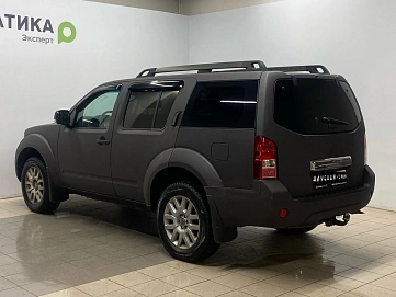 Nissan Pathfinder, 2010г, полный привод, автомат