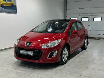 Peugeot 308, 2011г, передний привод, автомат