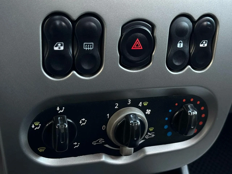 Renault Logan, 2011г., передний привод, механика