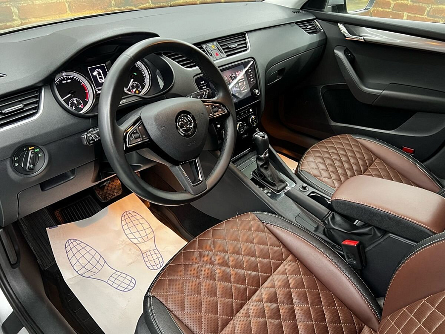 Skoda Octavia, 2019г., передний привод, робот