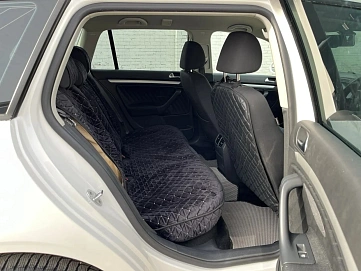 Volkswagen Golf, 2011г, передний привод, автомат