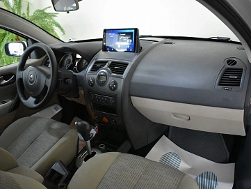 Renault Megane, 2006г, передний привод, автомат