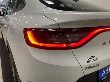 Renault Arkana, 2019г, передний привод, вариатор