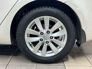 Kia Cerato, 2014г, передний привод, автомат