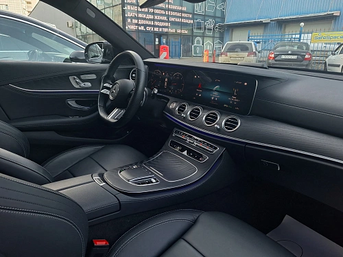 Mercedes-Benz E-Класс, 2020г, полный привод, автомат