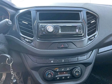 Lada (ВАЗ) Vesta, 2018г, передний привод, механика