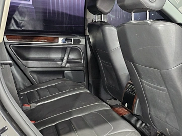 Volkswagen Touareg, 2008г, полный привод, автомат