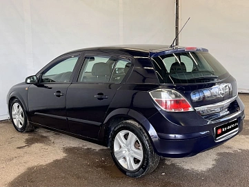 Opel Astra, 2008г, передний привод, механика