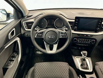Kia Ceed, 2020г, передний привод, автомат