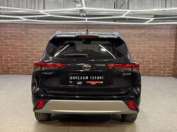 Toyota Highlander, 2025г, полный привод, автомат