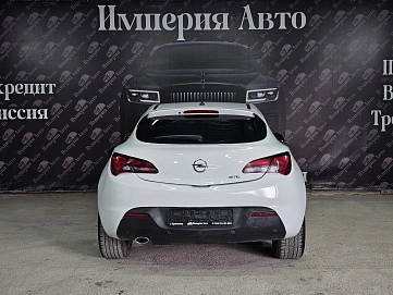 Opel , 2012г., передний привод, автомат