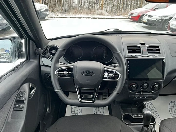 Lada (ВАЗ) , 2023г., передний привод, механика