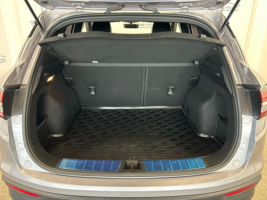Geely Coolray, 2023г., передний привод, робот