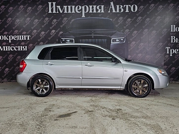 Kia Cerato, 2006г, передний привод, механика