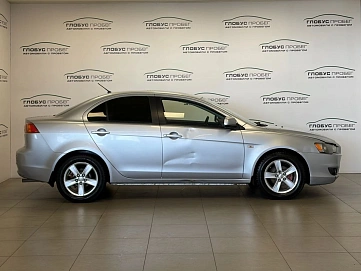 Mitsubishi Lancer, 2007г, передний привод, механика