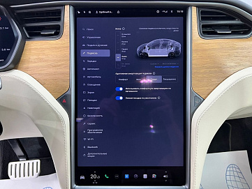 Tesla Model X, 2020г, полный привод, автомат