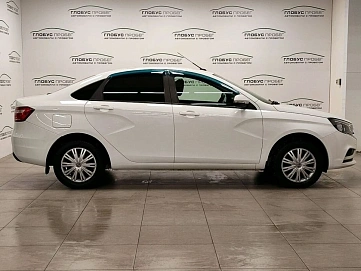 Lada (ВАЗ) Vesta, 2018г, передний привод, механика