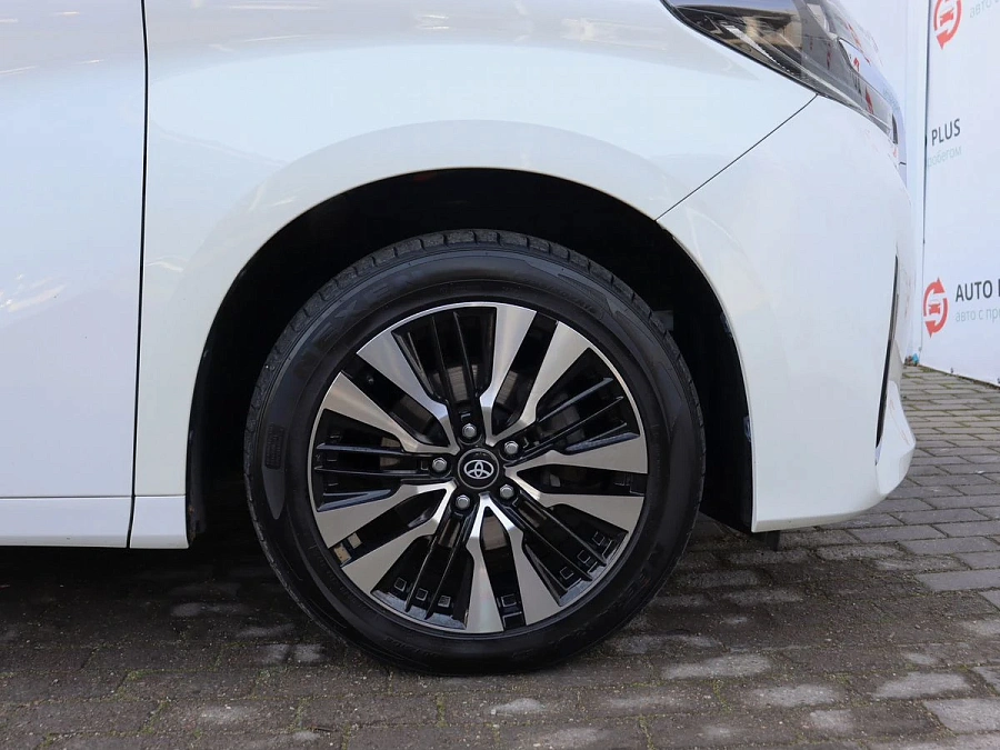 Toyota Alphard, 2019г., полный привод, вариатор