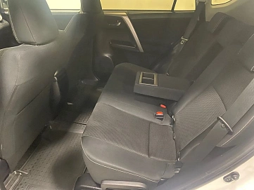 Toyota RAV4, 2016г, передний привод, вариатор