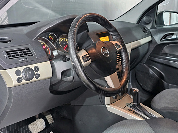 Opel Astra, 2007г, передний привод, автомат