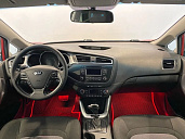 Kia Ceed, 2015г., передний привод, автомат