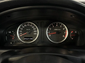 Nissan Almera, 2005г, передний привод, механика