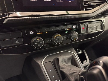 Volkswagen Multivan, 2022г, полный привод, робот