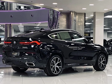 BMW X6, 2021г, полный привод, автомат