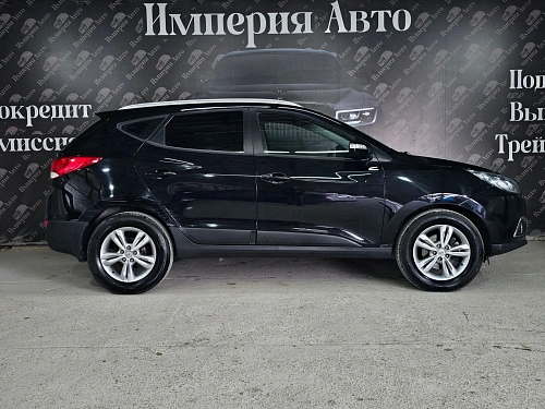 Hyundai ix35, 2012г, передний привод, автомат