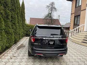 Ford Explorer, 2019г, полный привод, автомат