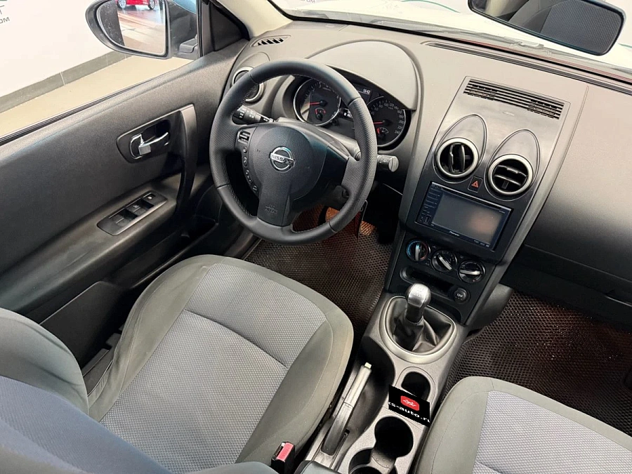 Nissan Qashqai+2, 2012г., передний привод, механика