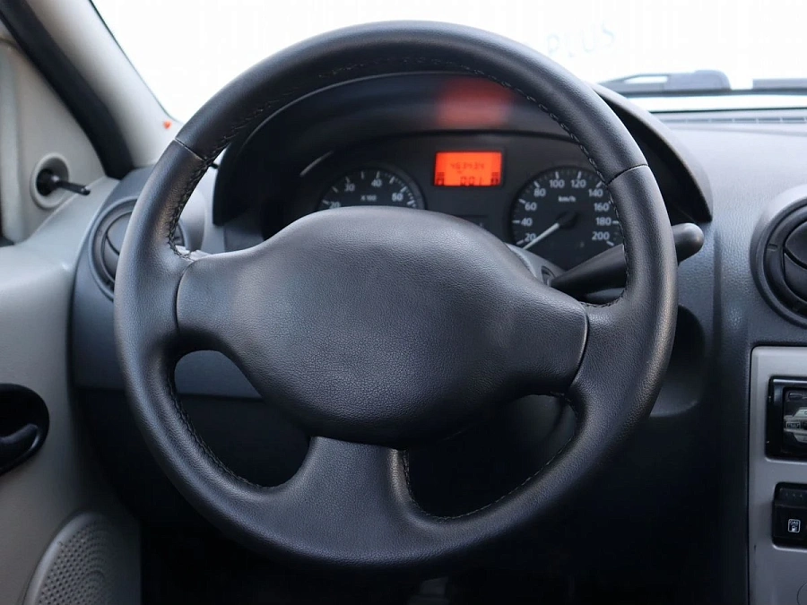 Renault Logan, 2008г., передний привод, механика