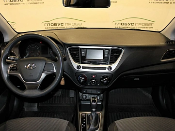 Hyundai Solaris, 2018г., передний привод, автомат