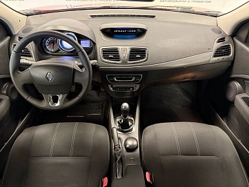Renault Megane, 2013г, передний привод, механика