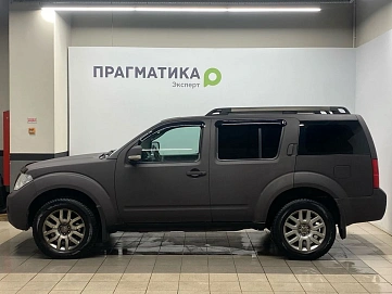 Nissan Pathfinder, 2010г, полный привод, автомат