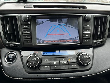 Toyota RAV4, 2018г, полный привод, автомат