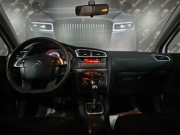 Citroen C4, 2012г., передний привод, автомат