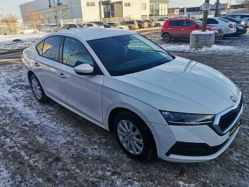 Skoda Octavia, 2022г, передний привод, автомат